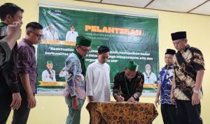 Ketua Ketua Bidang Politik dan Demokrasi PB HMI Bambang Irawan SH MH melantik secara langsung pengurus HMI Cabang OKU Timur Priode 2024-2025. Bertempat di Aula Institut Agama Islam Insan Prima Misbahul Ulum Gumawang, Kecamatan Belitang, Kabupaten OKU Timur. Sabtu (29/6/2024).
